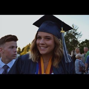 Meet your Posher, Sierra